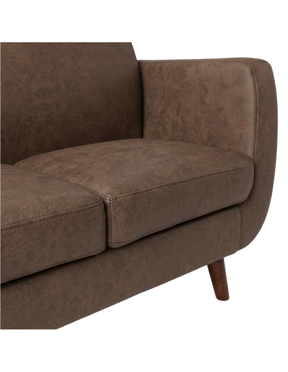 Love seat sweet